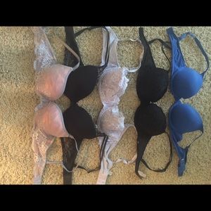 Lot of 5 bras. All VS but one.